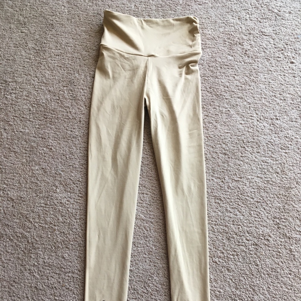 High waisted flesh colored leggings